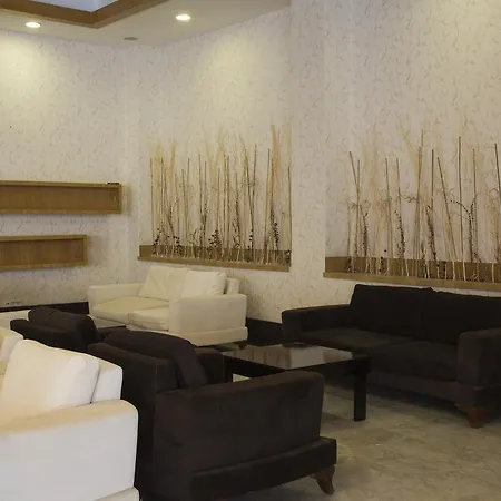 Club & Karaburun Otel 5*