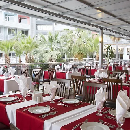 Otel Club & Karaburun Okurcalar