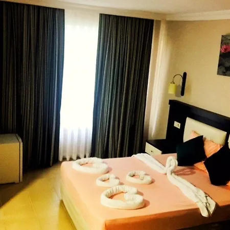 Otel Club & Karaburun Okurcalar