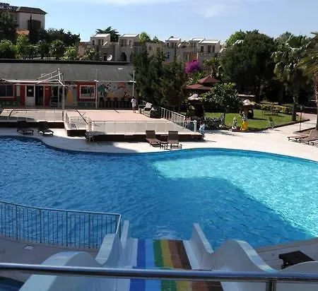 Otel Club & Karaburun Okurcalar