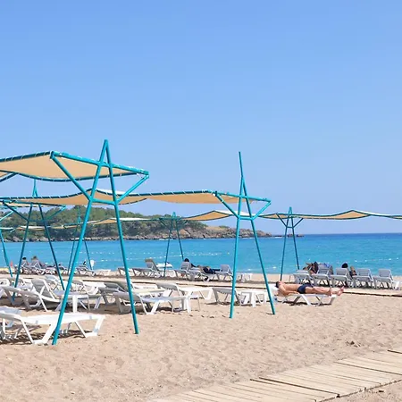 Club & Karaburun 5*